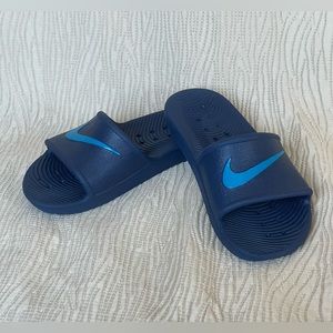 Nike Kawa Kids Shower Slides